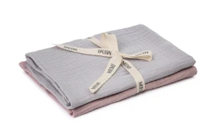 2-pak_pieluszek_z_muslinu_organicznego_45x45_light_grey_powder_pink-moonstore