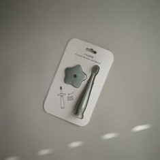 mushie-szczoteczka-do-nauki-mycia-star-cambridge.jpg