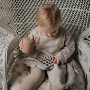 1mushie-silikonowy-kubek-sippy-cup-soft-lilac.jpg