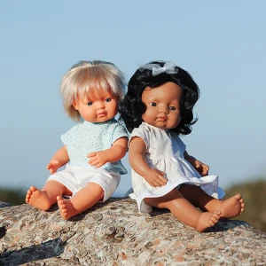 pol_pl_Lalka-chlopiec-Europejczyk-38-cm-Jasny-Blond-Miniland-My-Friends-Me-871_6.jpg