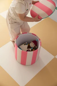 pol_pl_Kids-Concept-pufa-cylindryczna-ze-schowkiem-rozowa-36011_7.jpg
