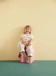 pol_pl_Kids-Concept-pufa-cylindryczna-ze-schowkiem-rozowa-36011_5.jpg